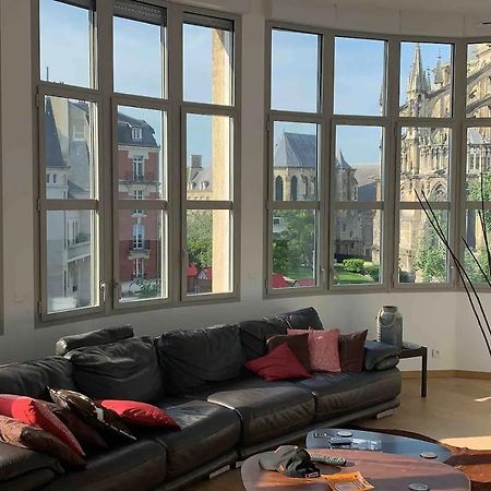 랭스 Loft Des Sacres - Vue Unique Sur La Cathedrale 아파트 외부 사진